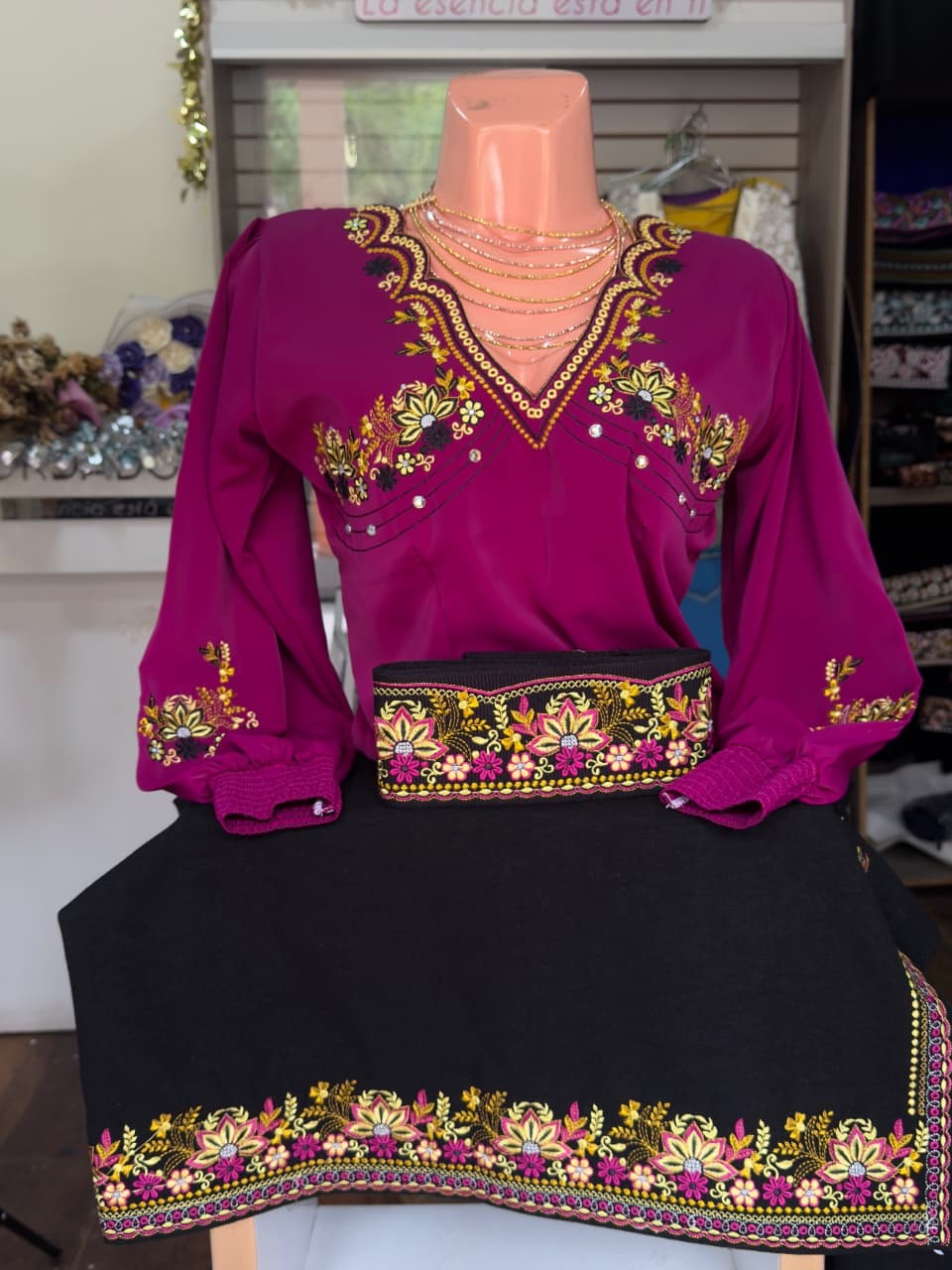Blusa "Urpi Fucsia" (Reina Flor) - imagen 1